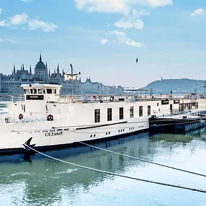 Onriver - Ms Cezanne Bådhotel Budapest