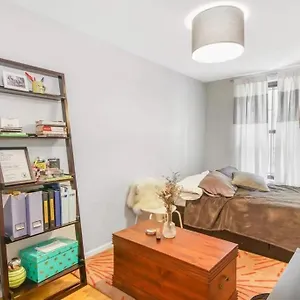https://apt-private-room-in-4-bedroom-ground-near-subway.us-newyorkcity.com